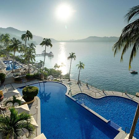 阿卡普尔科迪亚曼特卡米诺里尔酒店 外观 照片 The swimming pool at the InterContinental Nha Trang