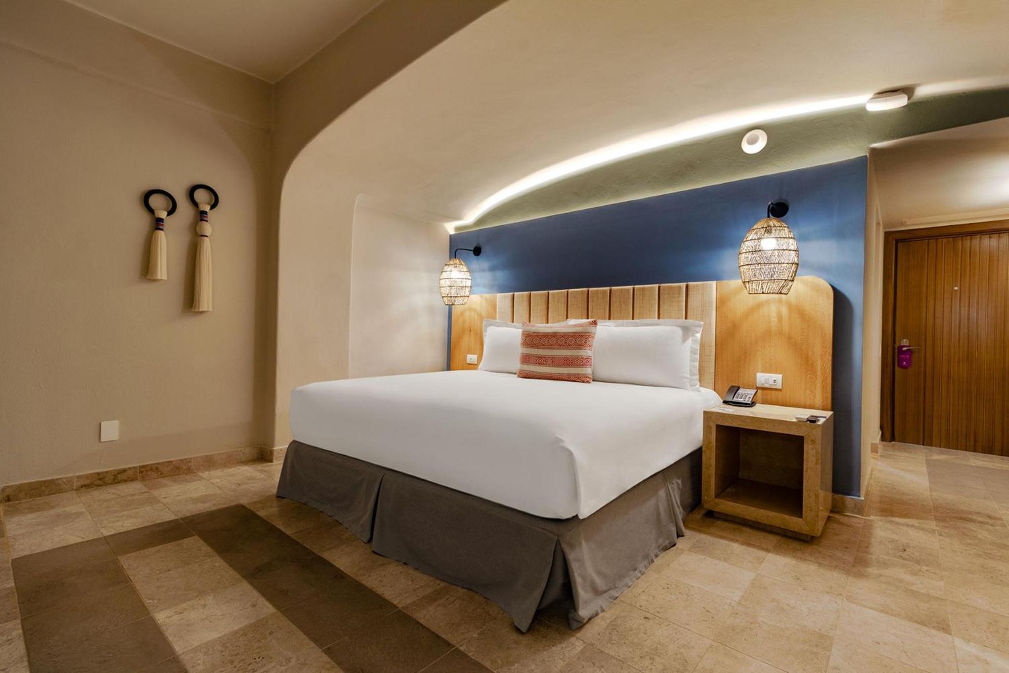 阿卡普尔科迪亚曼特卡米诺里尔酒店 外观 照片 A bedroom at the hotel